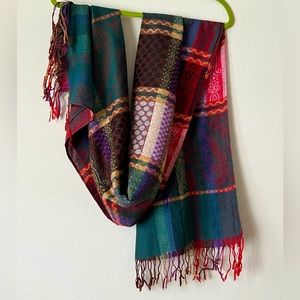 Fashion shawl/ scarf/ wrap red multicolor